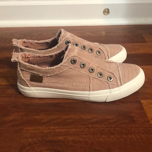 🌸cute shoes🌸 - Picture 1 of 5